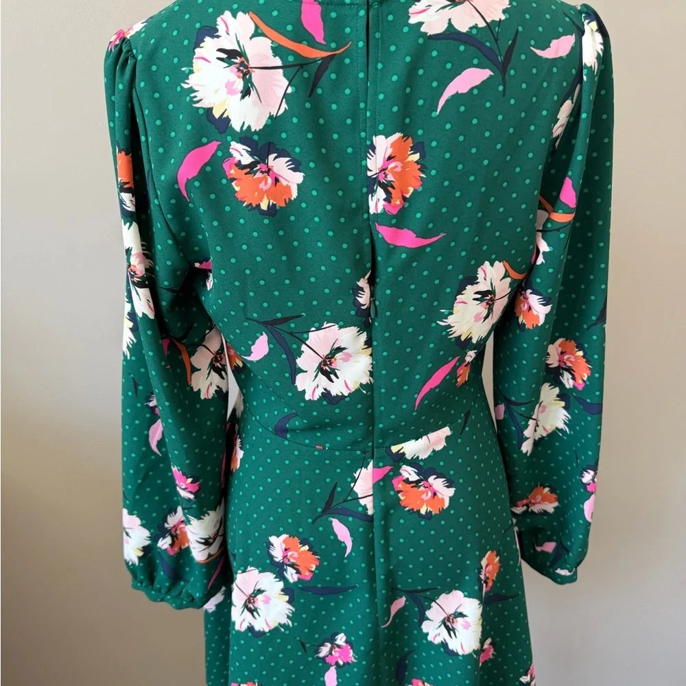 Green Floral Wrap Midi Dress - Picture 5 of 14